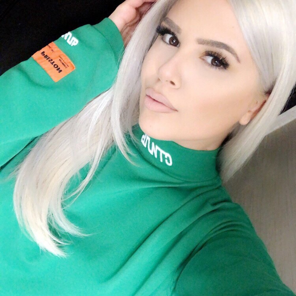 Luxbae - Hair Salons Near Me - Glendale, California Luxbae - Hair Salons Near Me - Glendale, California