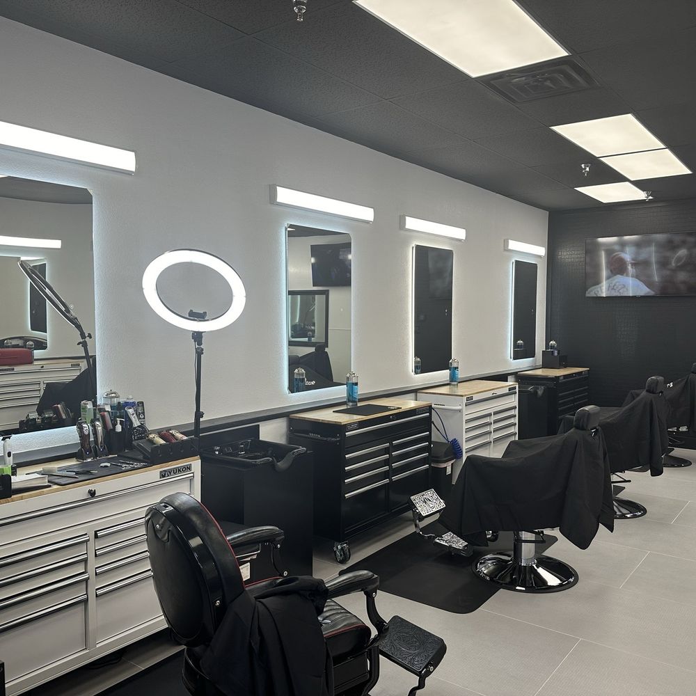 THE BEST 10 Barbers near HOTEL RIO DR, PARADISE, NV 89103 - Haircutz Dont  Lie, Flow Barber Shop, Leo Barber Shop - Yelp