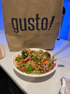 gusto! - healthy bowls & wraps by null