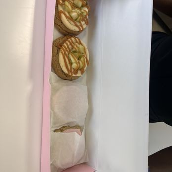 Crumbl - Buford - Caramel Apple Cookies and Two Pink Sugar - Bakeries Near Me - Buford, Georgia Crumbl - Buford - Caramel Apple Cookies and Two Pink Sugar - Bakeries Near Me - Buford, Georgia