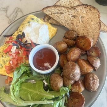 Seasons By 10/Fold - Ranchero Eggs - Breakfast & Brunch Near Me - Myrtle Beach, South Carolina
