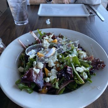 Black Cat Pizza - Date salad - Pizza Near Me - Palm Desert, California