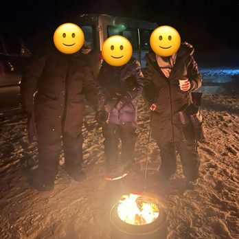 Aurora in Alaska - Roasting dogs around the fire! - Walking Tours Near Me