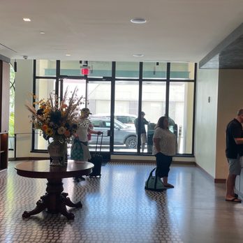 Hotel Haya - Lobby - Hotels Near Me - Tampa, Florida