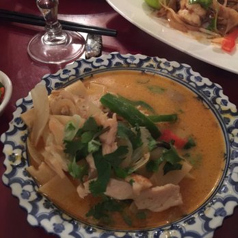 Lao Vientiane - Chicken curry...very watery - Chinese Near Me - Nice, 06