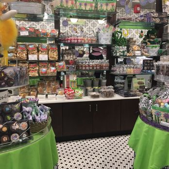 Kilwins Ice Cream - Chocolate - Fudge - Some of their offerings! - Chocolatiers & Shops Near Me - Dublin, Ohio Kilwins Ice Cream - Chocolate - Fudge - Some of their offerings! - Chocolatiers & Shops Near Me - Dublin, Ohio