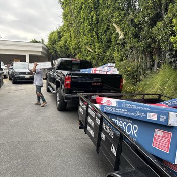 Nochis Logistics - Delivering hard wood floors - Couriers & Delivery Services Near Me Nochis Logistics - Delivering hard wood floors - Couriers & Delivery Services Near Me