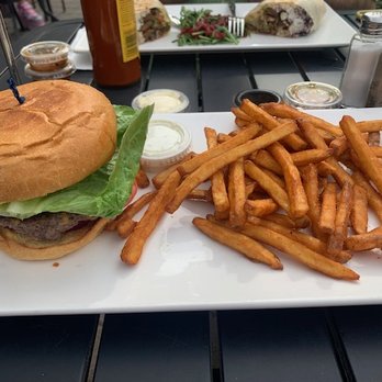 Crave Cafe Studio City - Cheeseburger with " incredible" good fries - Cafes Near Me - Studio City, California