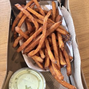 Gott's Roadside - Sweet Potato Fries - Salad Near Me - Walnut Creek, California