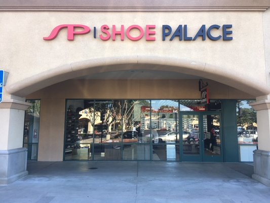 Shoe Palace 990 Camarillo Center Dr Ste 1016 Camarillo Ca Shoe Stores Mapquest