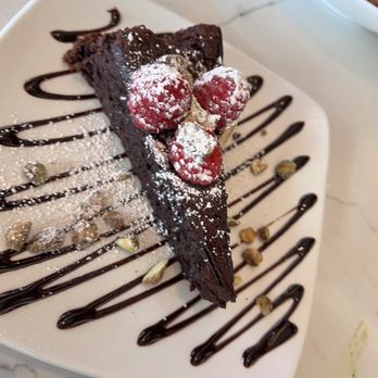 Silver Social - Yummy chocolate cake - New American Near Me - Washington, DC, District of Columbia