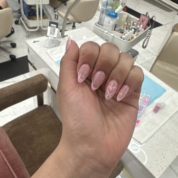Aria Nail Lounge - Nail Salons Near Me - Pasadena, California