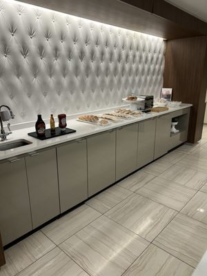 AC Hotel Kansas City Plaza by null