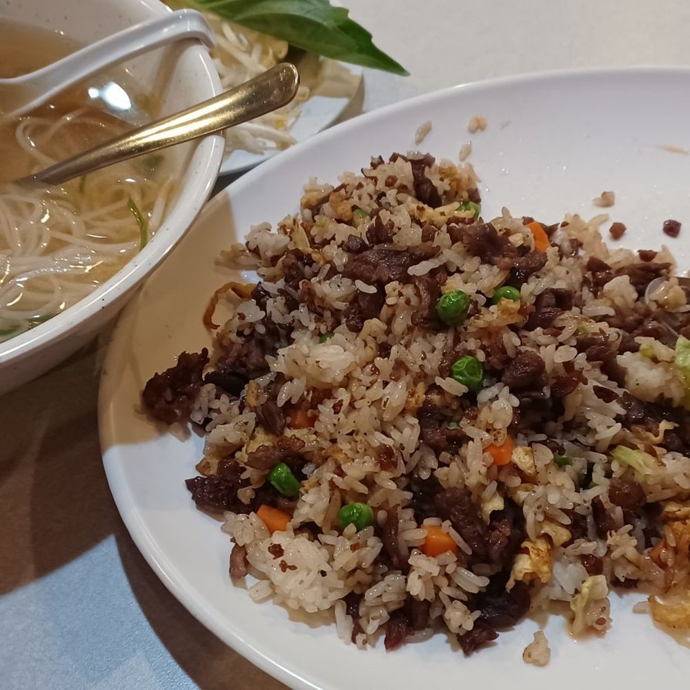 F3. Beef Fried Rice 04. Beef Meat Ball Pho