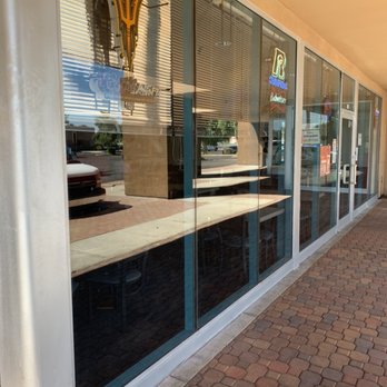 Big Joe’s Window Cleaning - Exterior window cleaning storefront - Window Washing Near Me Big Joe’s Window Cleaning - Exterior window cleaning storefront - Window Washing Near Me