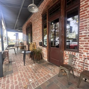 Bistro Punahele Tonnelier - outside view - Breakfast & Brunch Near Me - Oakley, California Bistro Punahele Tonnelier - outside view - Breakfast & Brunch Near Me - Oakley, California