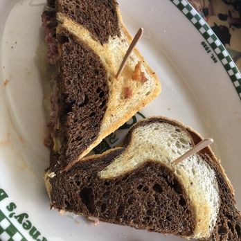 Barney's Beanery - Patty Melt with Marbled Rye Bread - Breakfast & Brunch Near Me - Santa Monica, California