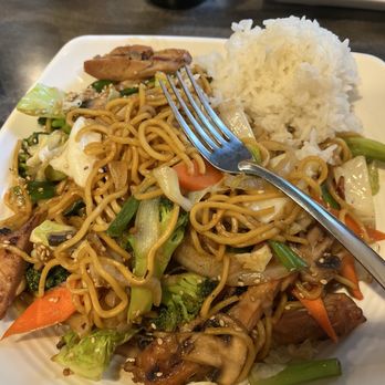 Sushi House - Chicken Yakisoba DinnerYakisoBA - Sushi Bars Near Me - Olympia, Washington Sushi House - Chicken Yakisoba DinnerYakisoBA - Sushi Bars Near Me - Olympia, Washington