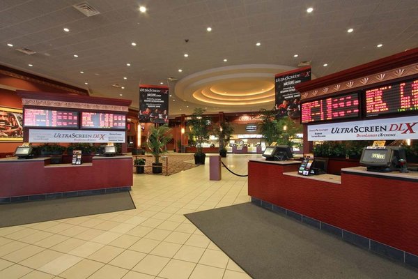 MARCUS RENAISSANCE CINEMA - 22 Photos & 48 Reviews - 10411 Washington