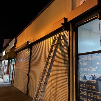 LA Sign Creations - Painting the wall a day before installation of sign - Graphic Design Near Me - Los Angeles, California LA Sign Creations - Painting the wall a day before installation of sign - Graphic Design Near Me - Los Angeles, California