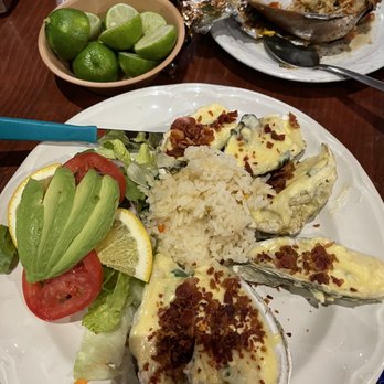 Mariscos El Toro Guero - Oyster rockerfellar - Mexican Near Me - Cabo San Lucas, BCS