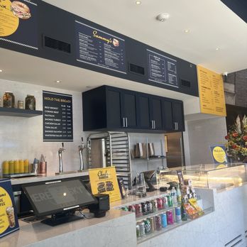 Beresovsky's Deli - Inside - Delis Near Me - Washington, DC, District of Columbia
