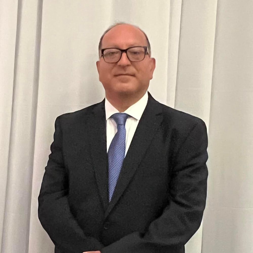 LUCKY MONEY LOANS INC Request Information 15 Photos 12945 Oxnard