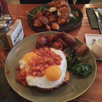 Catch 122 - The Catch 122 and The Dirty Breakfast - Breakfast & Brunch Near Me - North Vancouver, British Columbia