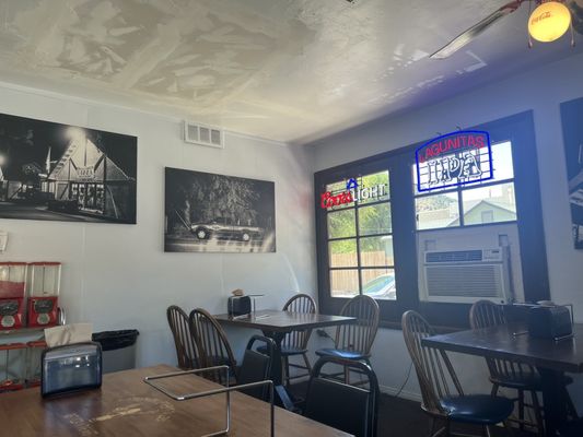 Caveman Cavey's Pizza by null