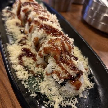 Hooked On Sushi - Crunchy Roll - Japanese Near Me - Encinitas, California