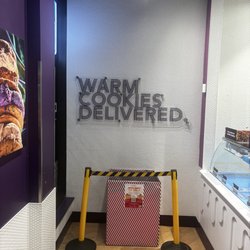 Insomnia Cookies