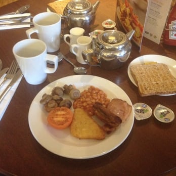 Premier Inn - English cooked breakfast - Hotels Near Me - London, XGL Premier Inn - English cooked breakfast - Hotels Near Me - London, XGL