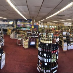 M & R Liquors - Pano