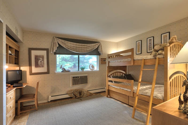 VILLAGE GREEN RENTAL OFFICE Updated September 2024 28 Photos 100