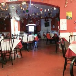 Mague's Cafe - Good breakfast tacos.