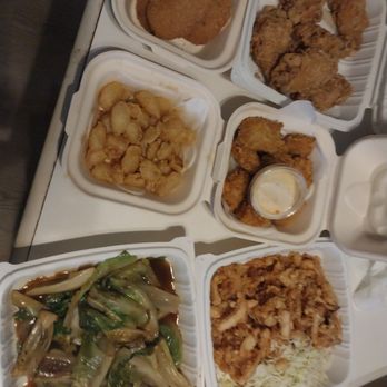 8 Fat Fat 8 Bar & Grille - Delish foods i highly recommend - Chinese Near Me - Honolulu, Hawaii