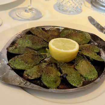 La Lorraine - Baked Mussels from Mont Blanc - Parsley Butter - Excellent - Laundry Services Near Me - Paris, 75