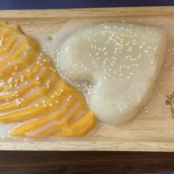 Blooming Thai - #72 Mango Sticky Rice - Thai Near Me - Bloomington, Indiana