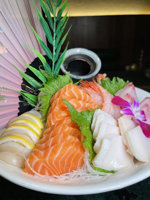 37 Xiang Seafood Hot Pot Restaurant by null