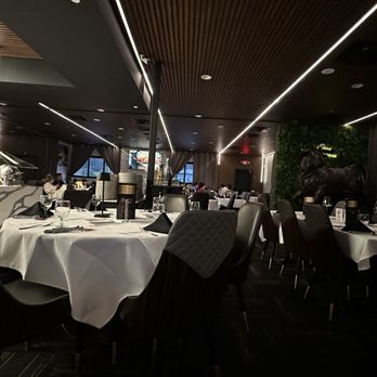 Show de Carnes - Dining room - Steakhouses Near Me - Sausalito, California Show de Carnes - Dining room - Steakhouses Near Me - Sausalito, California