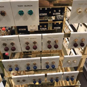 Tory Burch - Outlet Stores Near Me - Halton Hills, Ontario Tory Burch - Outlet Stores Near Me - Halton Hills, Ontario