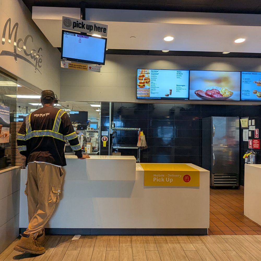 McDonald's - Fast Food Near Me - Honolulu, Hawaii McDonald's - Fast Food Near Me - Honolulu, Hawaii