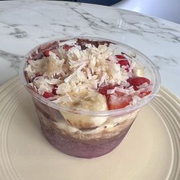 Coconut and Nutella açaí bowl Coconut and Nutella açaí bowl