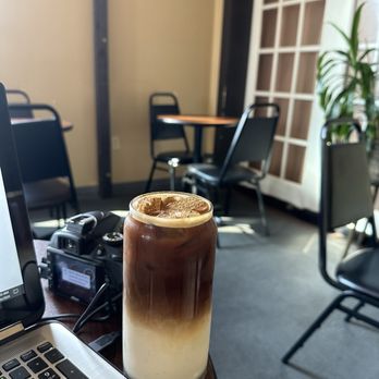 La Finca Coffeehouse - Coffee & Tea Near Me - Saint Francis, Wisconsin La Finca Coffeehouse - Coffee & Tea Near Me - Saint Francis, Wisconsin