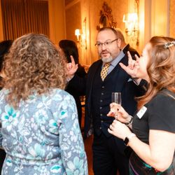 Nicholas Gentry -- The Intellectual's Illusionist - Mind reading during a corporate cocktail reception