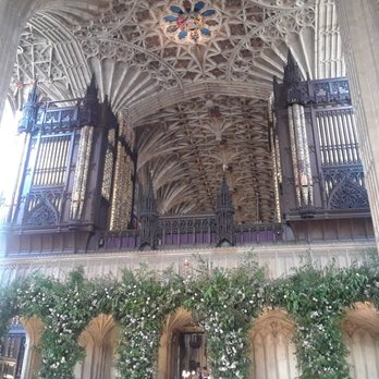 Windsor Castle - St. George's Chapel the weekend of the Royal Wedding (these were the only flowers that weren't sent to hospices). - Castles Near Me