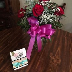 Such a beautiful 6 rose arrangement that they put together for my mother in law.