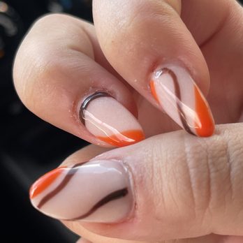 Tip Top Nails Lounge - Nail Salons Near Me - Humble, Texas