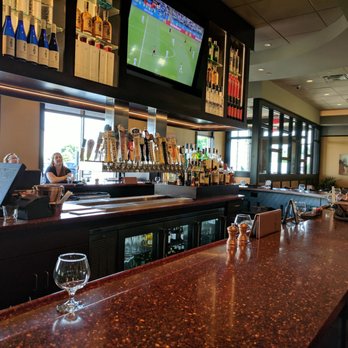 110 Grill - Well stocked bar. Attractively designed. - New American Near Me - Leominster, Massachusetts
