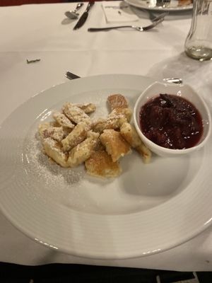 Wiener Rathauskeller by null